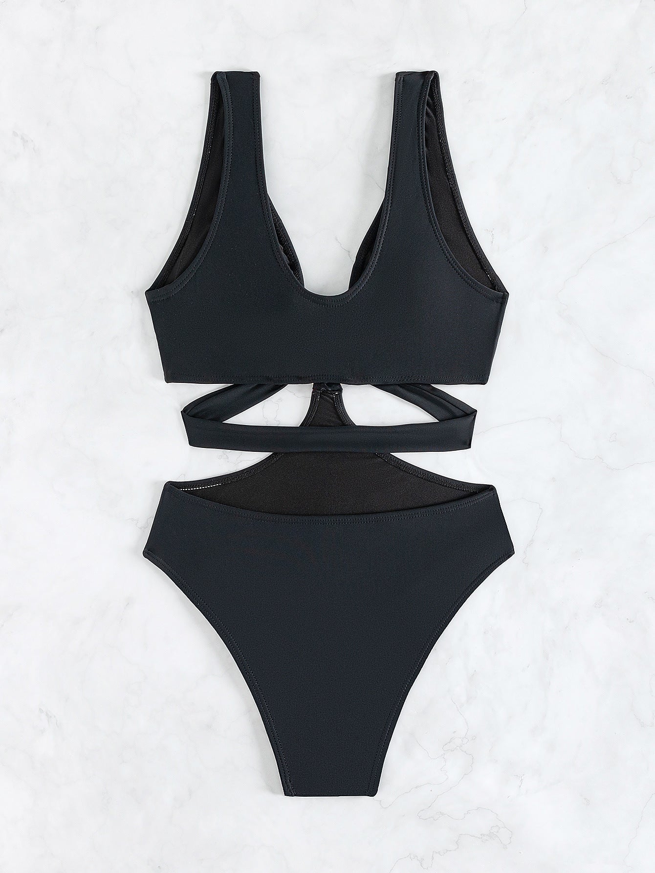 Kupaći kostim s V izrezom i izrezom