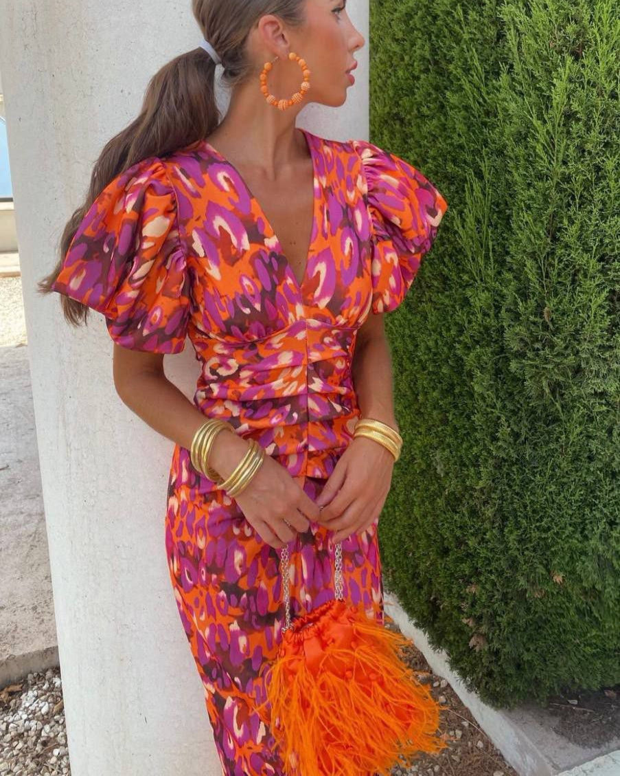 Simona | Elegantna haljina s V izrezom i nabranim rukavima